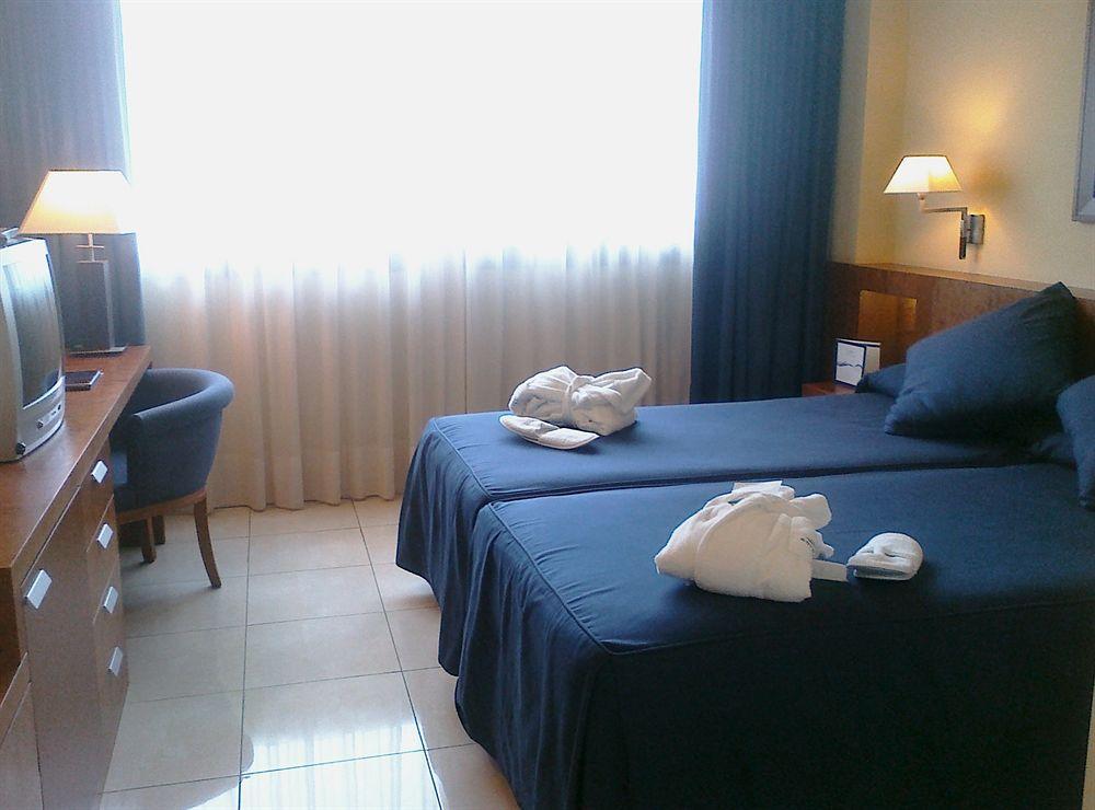 Hotel Colon Thalasso Termal Caldes D'Estrach Luaran gambar
